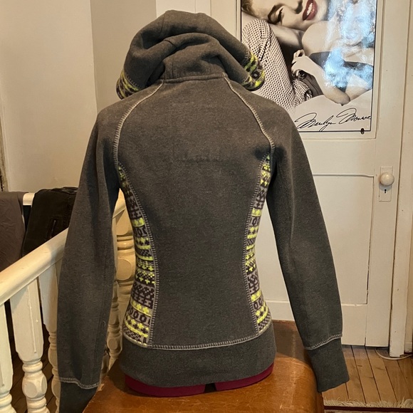 ✨Lululemon Athletica Special Edition D1 Zip-Up Hoodie – Size 4 - Picture 2 of 11